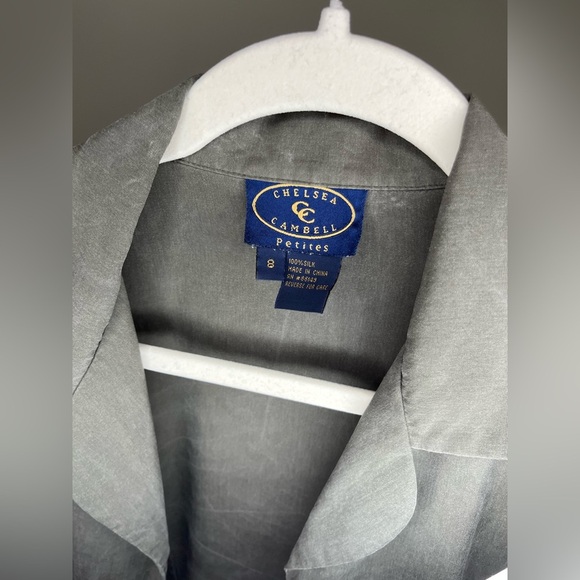 Chelsea Cambell Petites Gray 100% Silk Button Up Blouse Size 8 - Picture 2 of 7